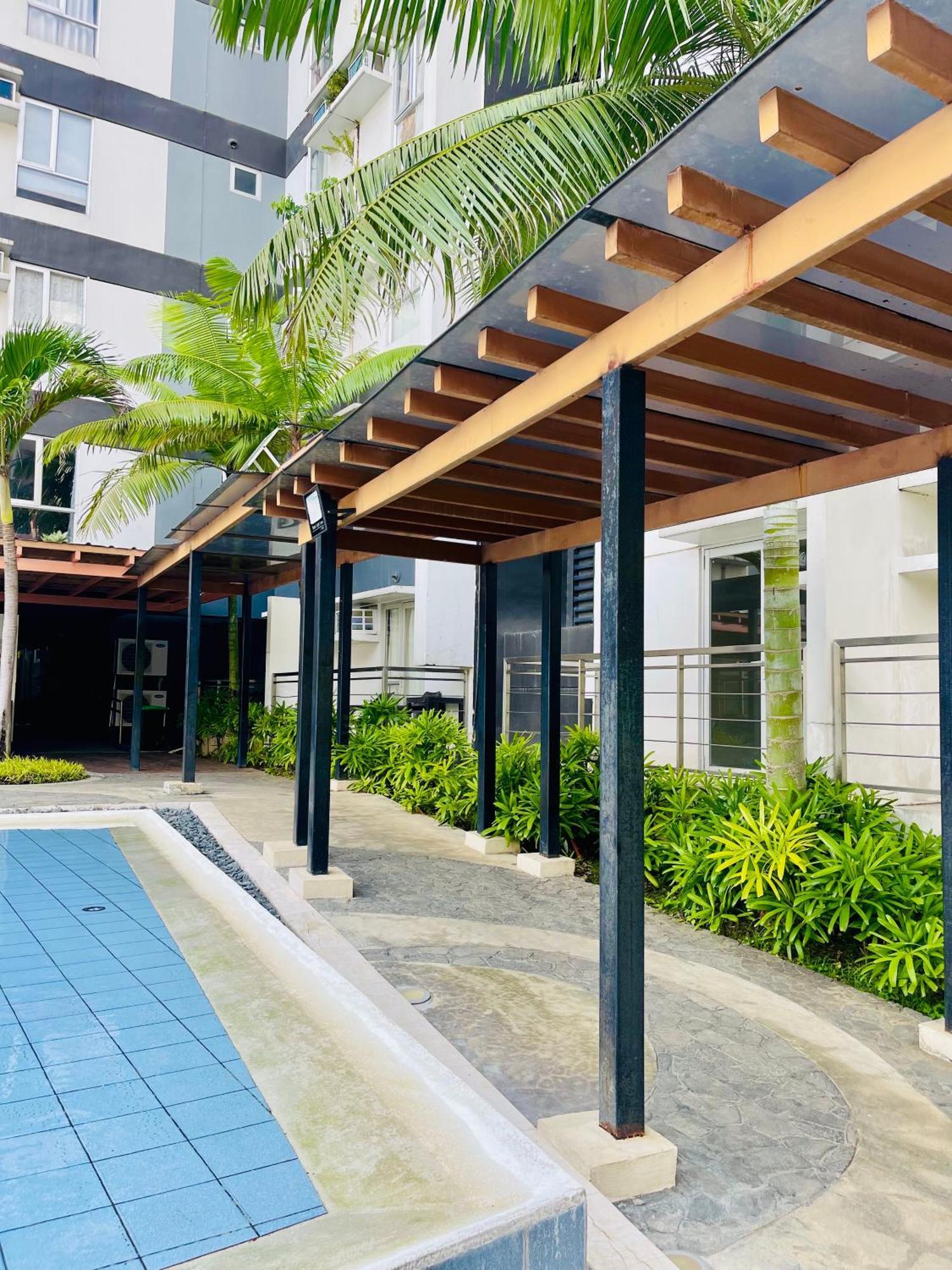 2-Bedroom Condo Unit With Balcony At Centrio Tower Beside Ayala Centrio Mall Downtown Cdo Cagayan de Oro Buitenkant foto