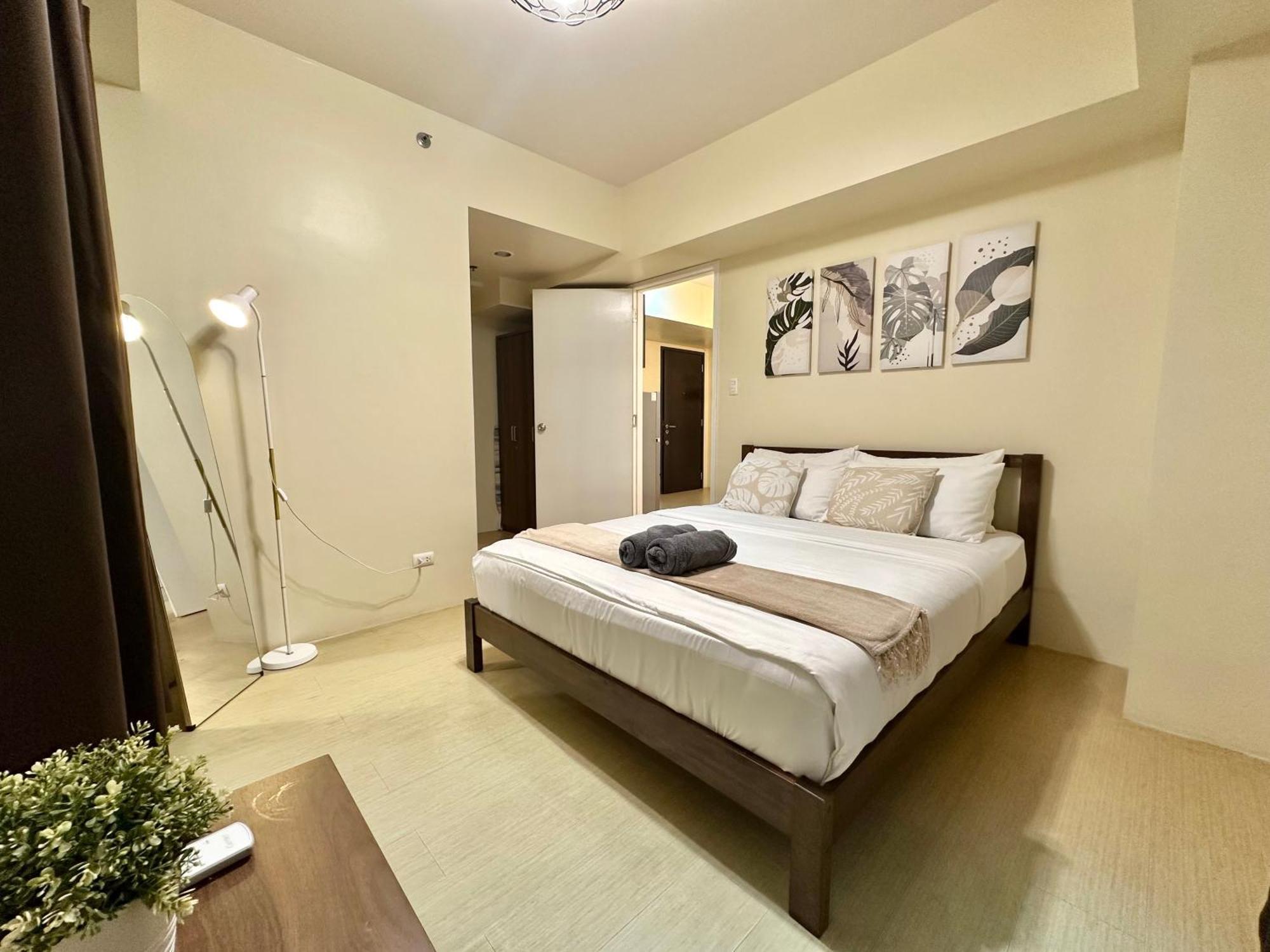 2-Bedroom Condo Unit With Balcony At Centrio Tower Beside Ayala Centrio Mall Downtown Cdo Cagayan de Oro Buitenkant foto
